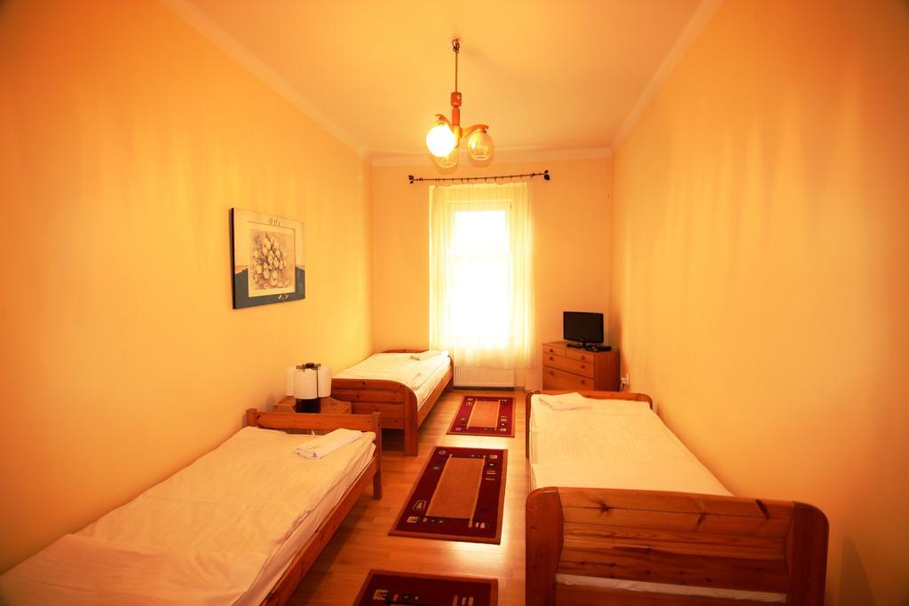 Pension Berg Prague Room photo