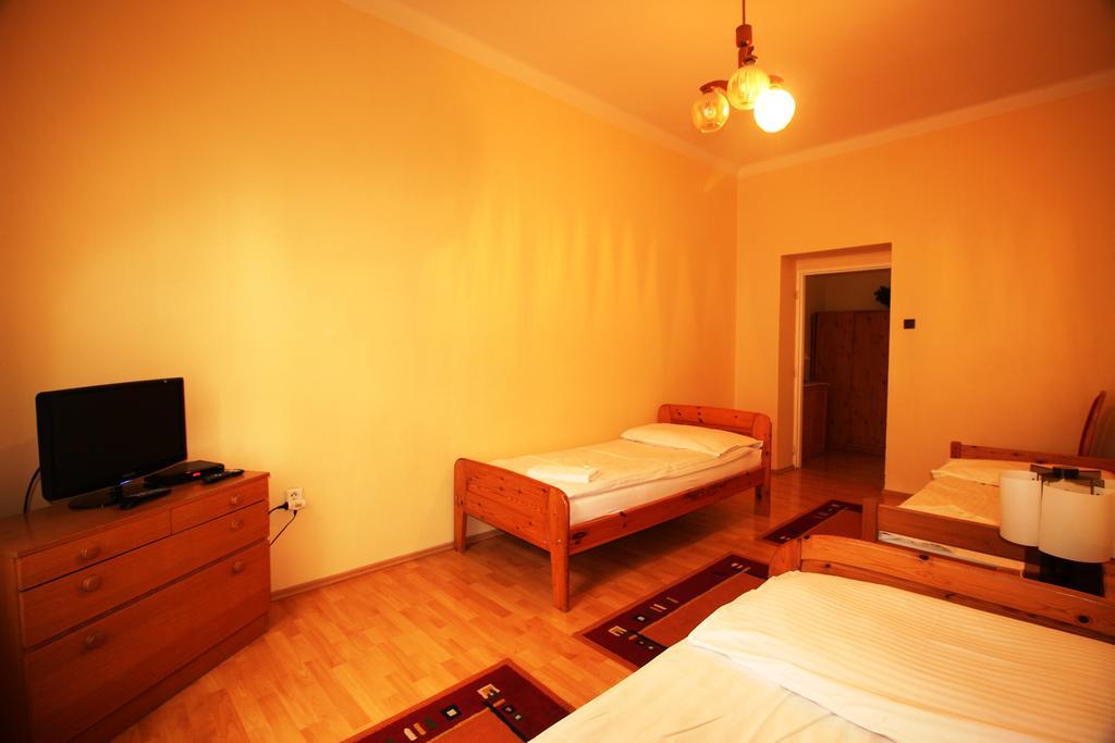Pension Berg Prague Room photo