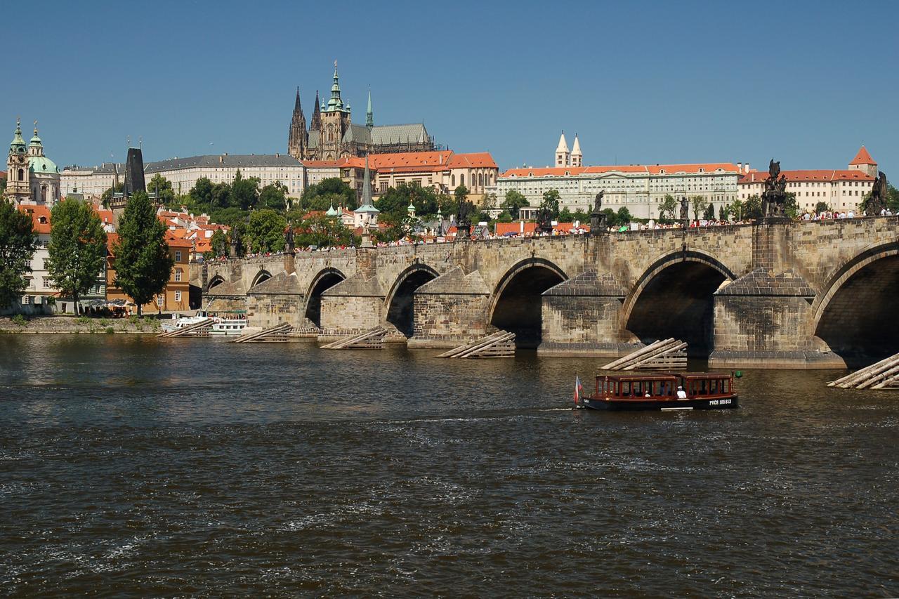 Pension Berg Prague Exterior photo