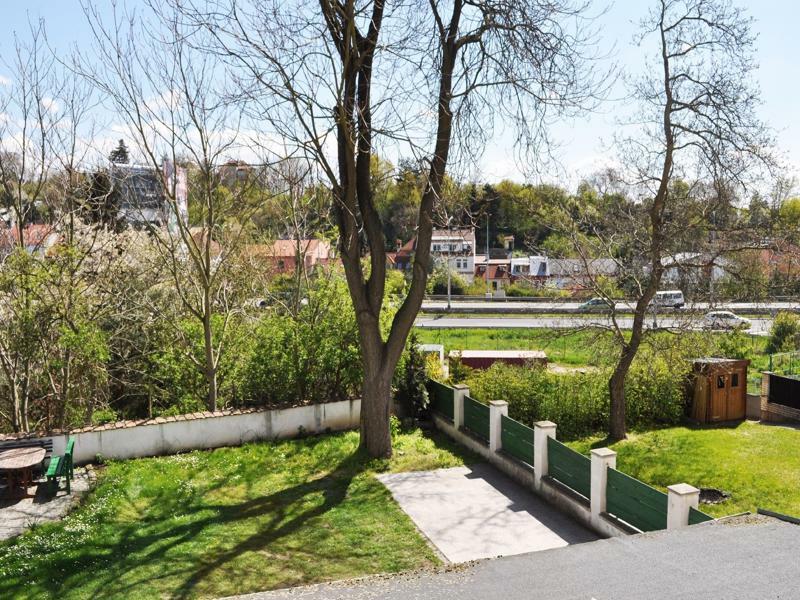 Pension Berg Prague Exterior photo