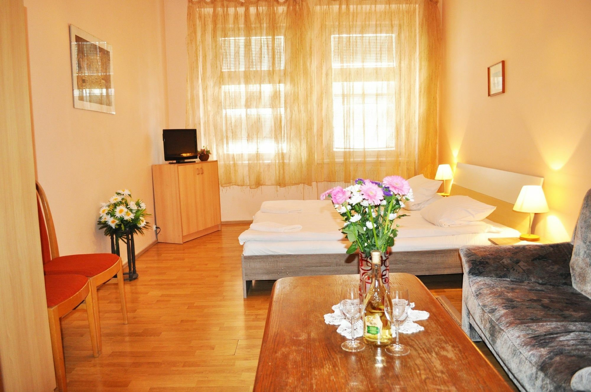 Pension Berg Prague Exterior photo